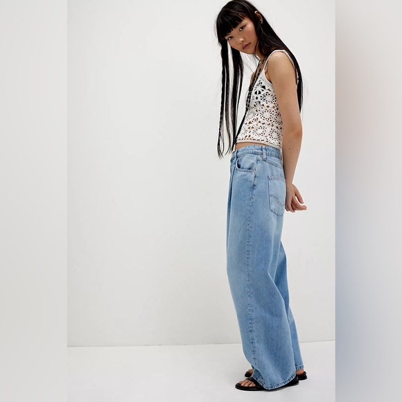 Free People We The Free Guessing Game Trouser Jeans - Picture 3 of 9